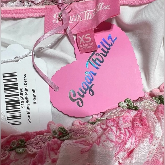 Size XSmall ……….Sweet Form Fitting Pink Lace Mini Dress.  New…..Sugar Thrillz - Picture 10 of 10